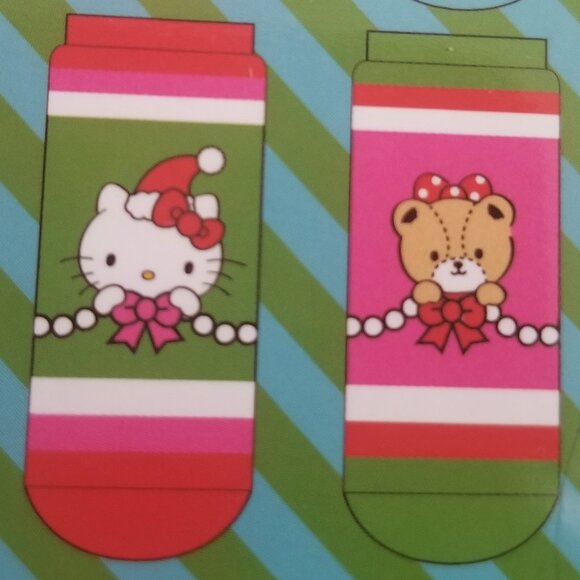 Hello Kitty 6 pack No Show Socks - Picture 7 of 9
